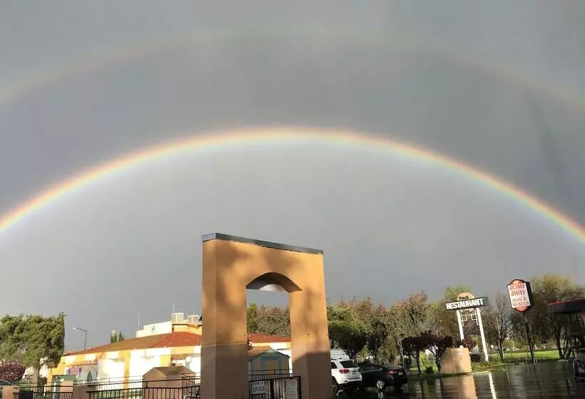 酒店 Peach City Inn   Marysville/yuba City