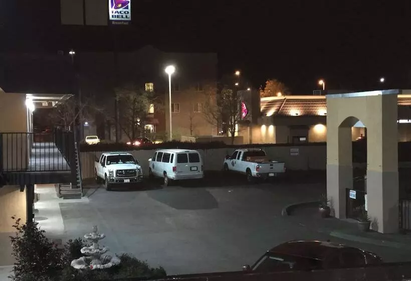 酒店 Peach City Inn   Marysville/yuba City