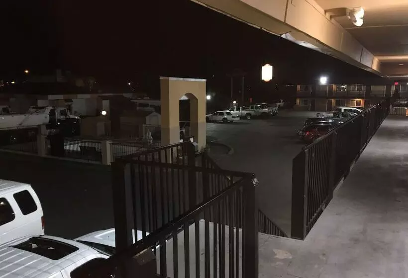 酒店 Peach City Inn   Marysville/yuba City