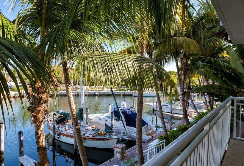 Marina Del Mar Resort And Marina