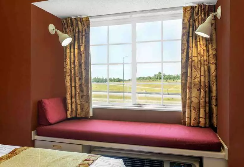 Microtel Inn & Suites Cottondale