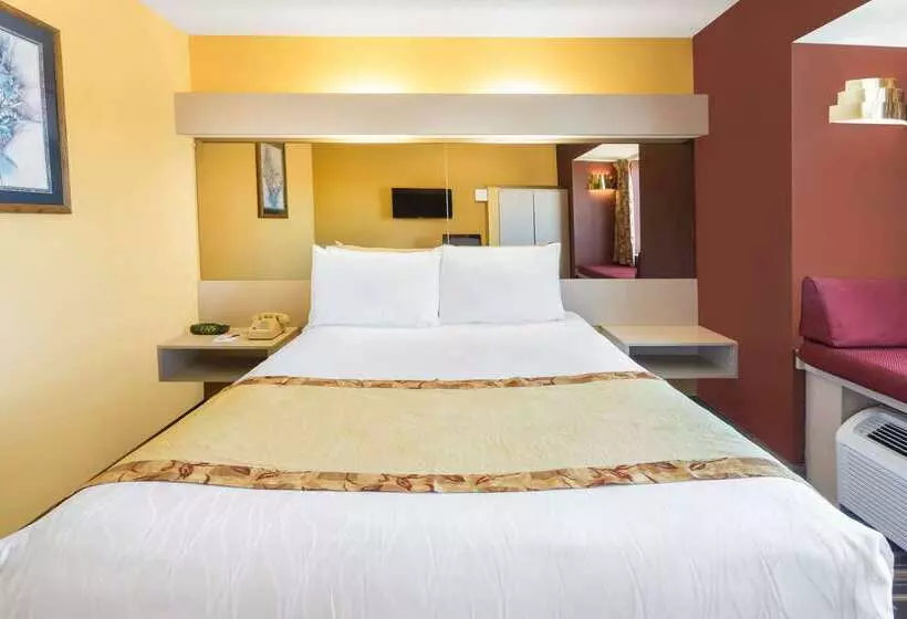 Microtel Inn & Suites Cottondale