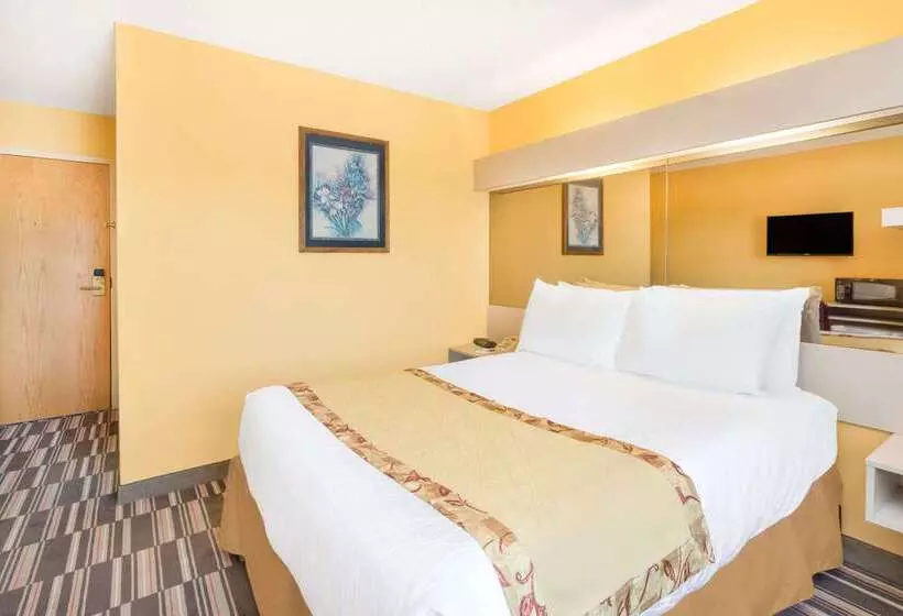 Microtel Inn & Suites Cottondale