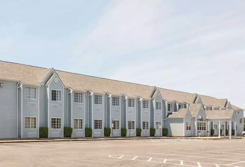 Microtel Inn & Suites Cottondale