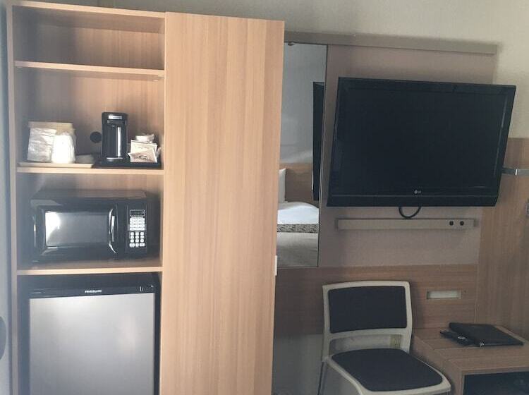Microtel Inn & Suites By Wyndham Florence