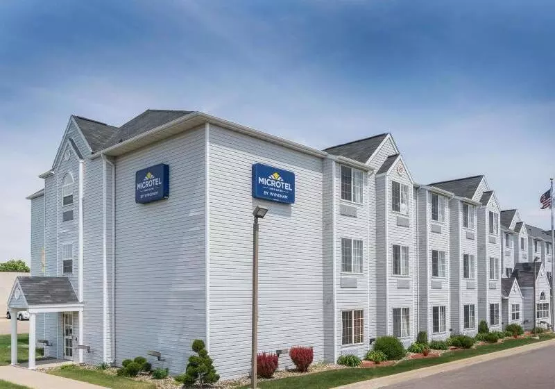 Microtel Inn & Suites By Wyndham Rochester North Mayo Clinic