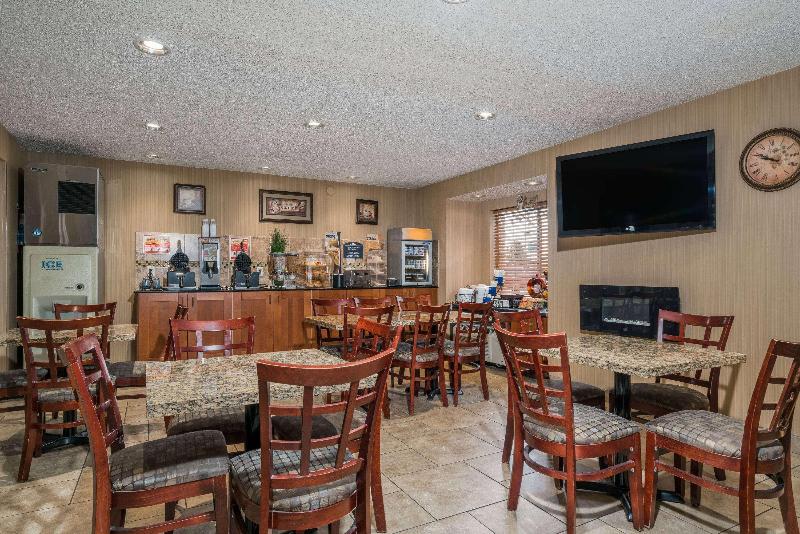 Microtel Inn & Suites By Wyndham Rochester North Mayo Clinic