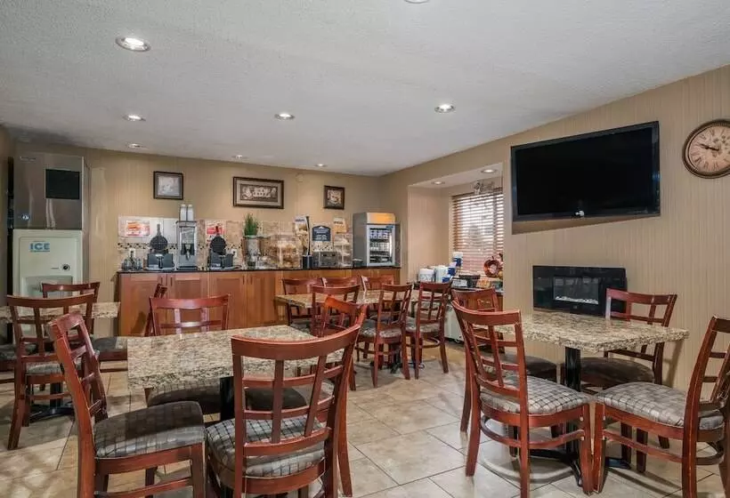 Microtel Inn & Suites By Wyndham Rochester North Mayo Clinic