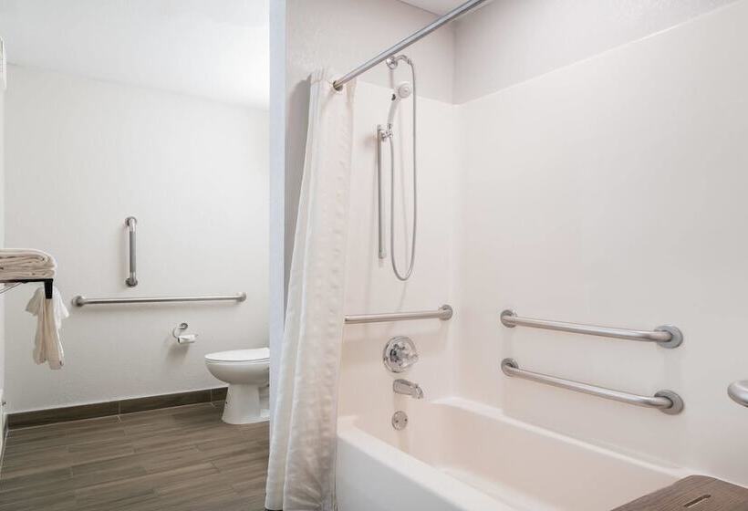 Microtel Inn & Suites By Wyndham Rochester North Mayo Clinic