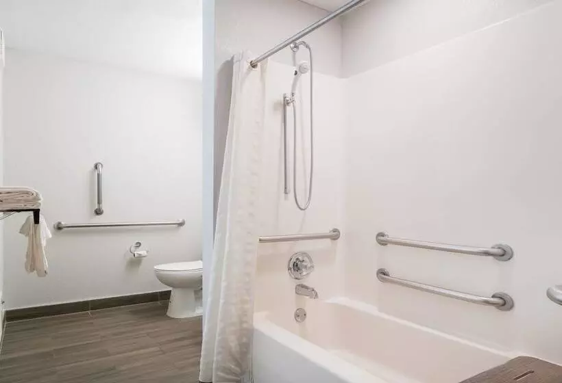 Microtel Inn & Suites By Wyndham Rochester North Mayo Clinic