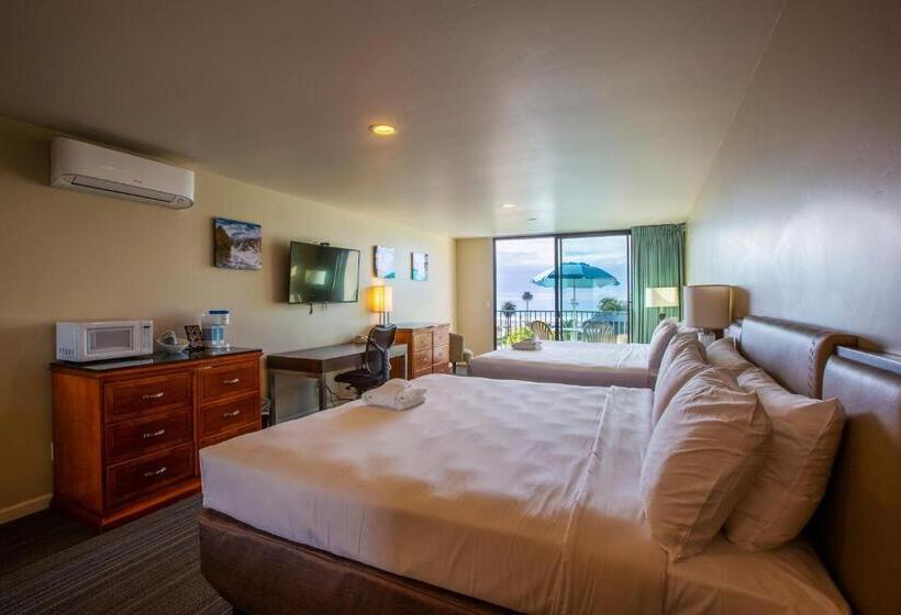 Moonlight Beach Motel