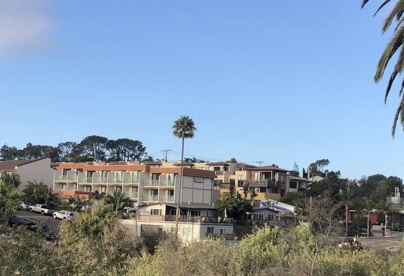 Moonlight Beach Motel