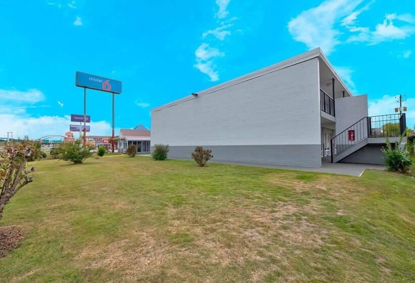 Motel 6 Tuscaloosa Al University
