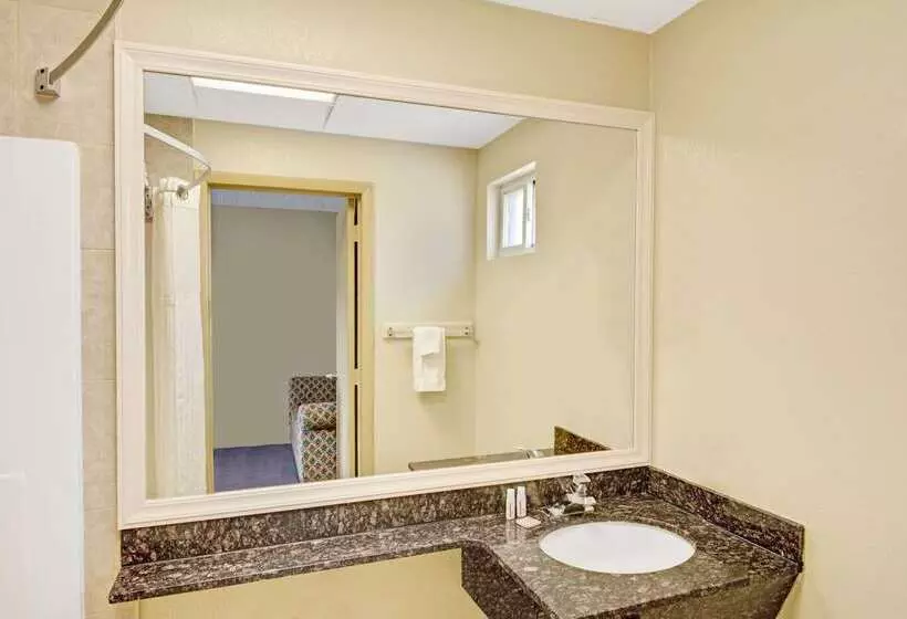 モーテル Super 8 By Wyndham Milford/new Haven