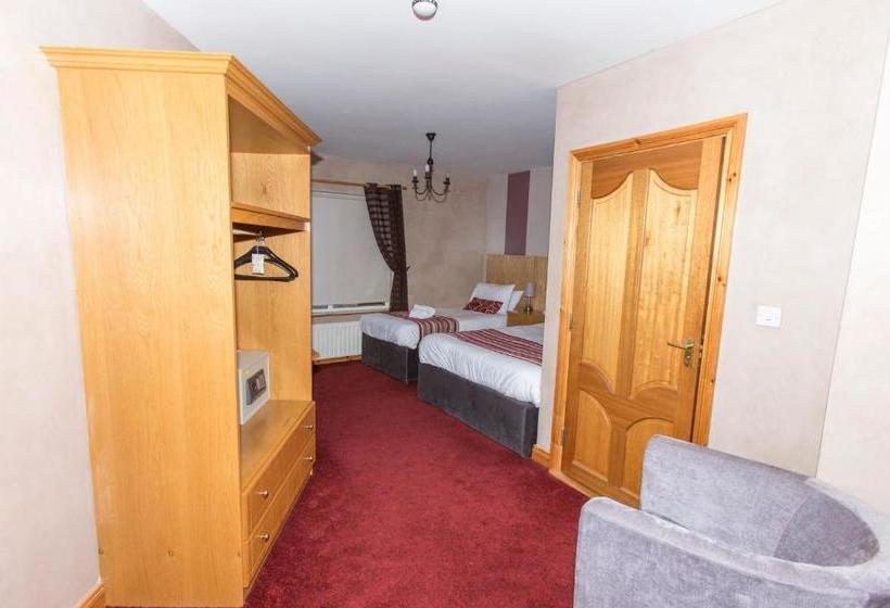 فندق The Frontier