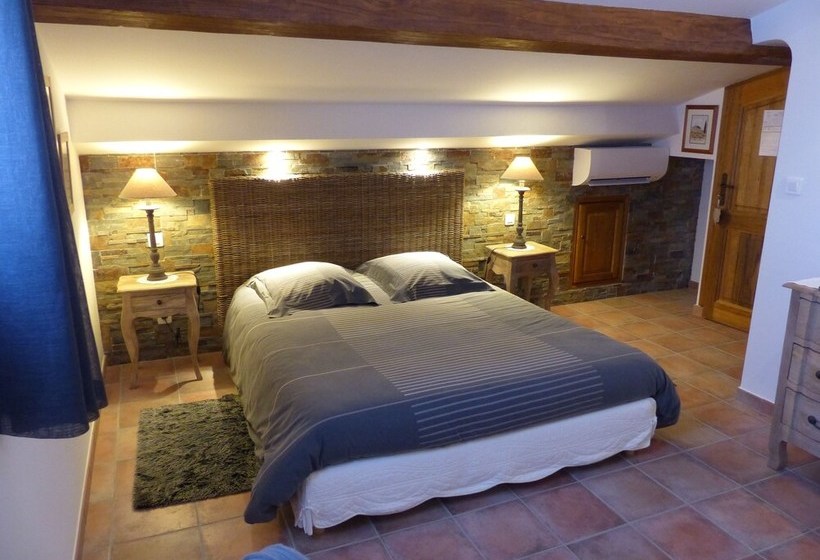 Bed and Breakfast La Bastide Des Pignes