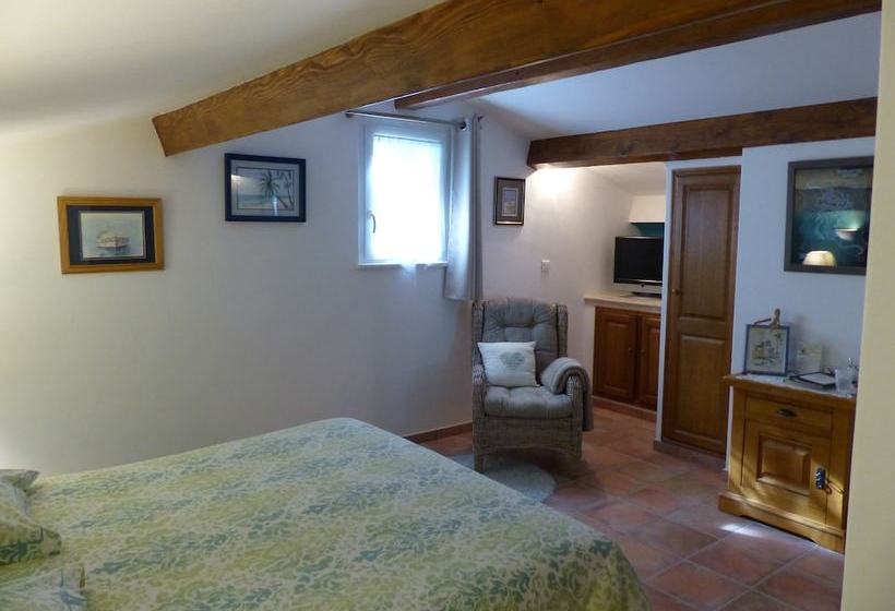 Bed and Breakfast La Bastide Des Pignes