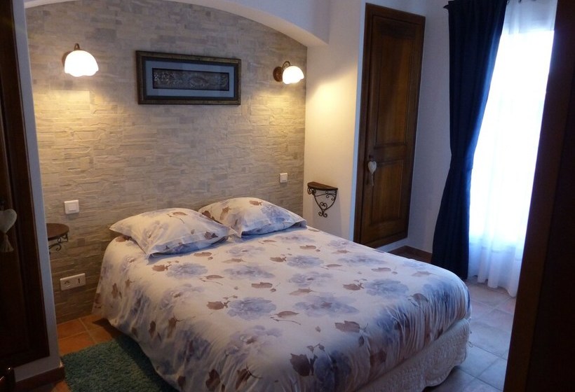 Bed and Breakfast La Bastide Des Pignes