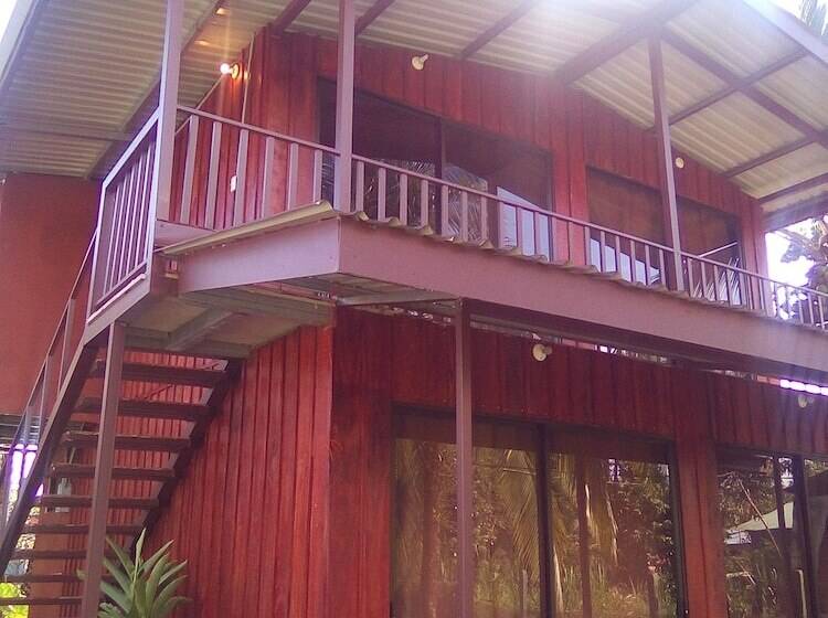 호텔 Cabinas Y Tour Aaron Tortuguero