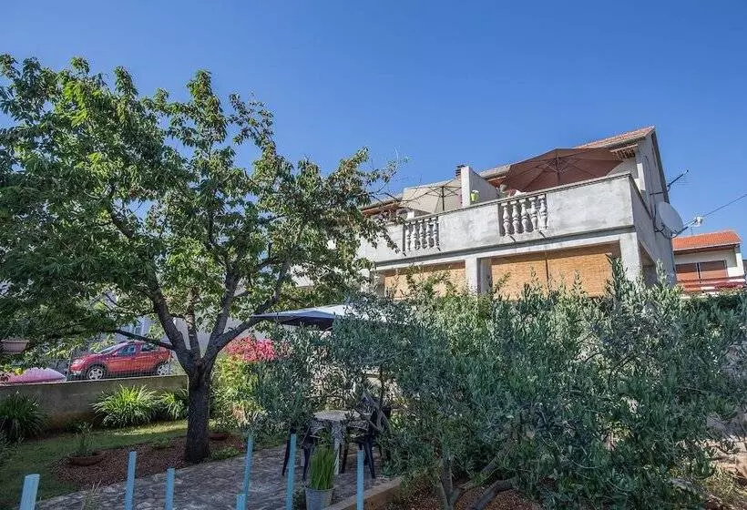 ペンション Apartments & Rooms Tea