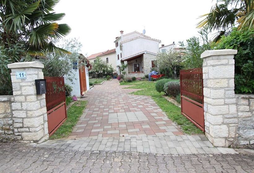 Пансион Guest House Liliana