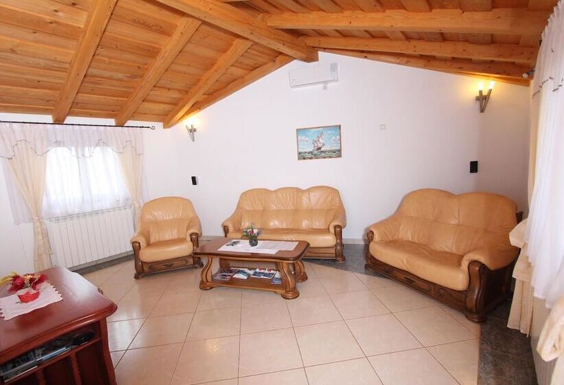 Пансион Guest House Liliana