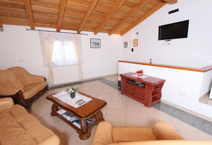 Пансион Guest House Liliana