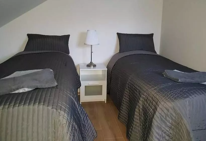 پانسیون Höfði Guesthouse