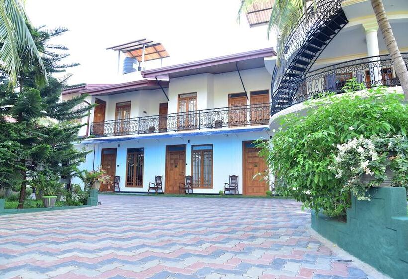 Bed and Breakfast L S Lanka