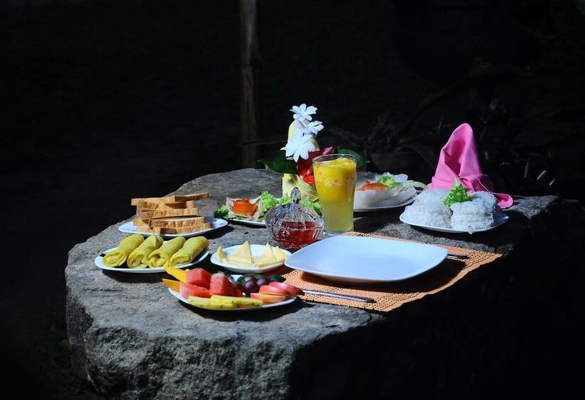 Пансион Dinstar Safari Lodge Udawalawa