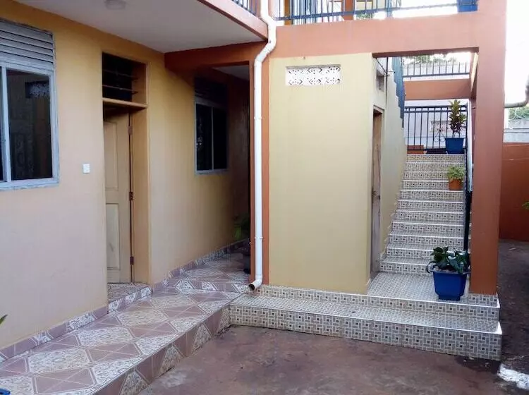 پانسیون Hem Guest House