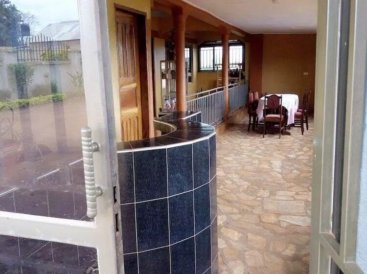 پانسیون Hem Guest House