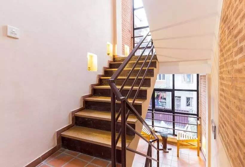 پانسیون Team Yala Inn