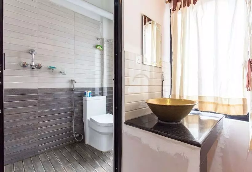 پانسیون Team Yala Inn