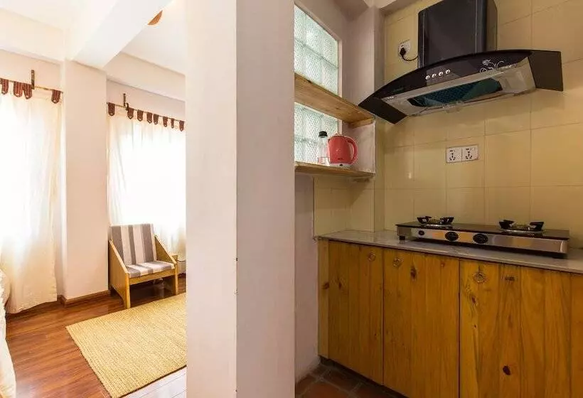 پانسیون Team Yala Inn