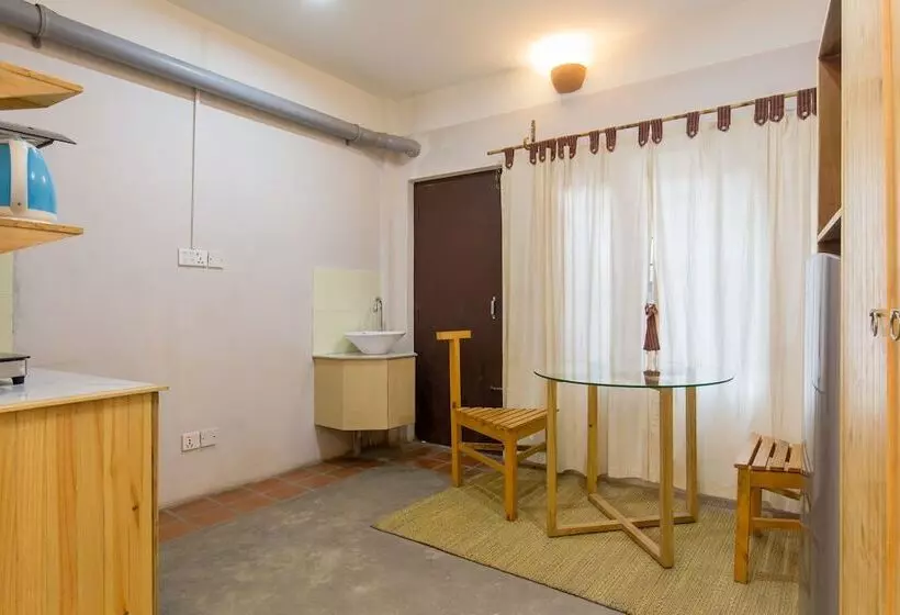 پانسیون Team Yala Inn