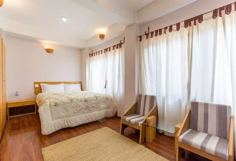 پانسیون Team Yala Inn