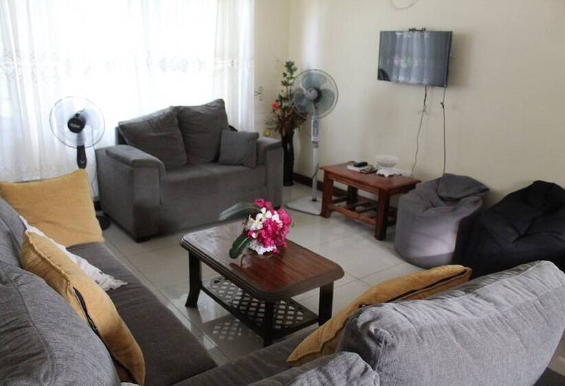 Oluwa Seun Beach Cottages