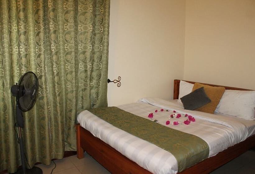 Oluwa Seun Beach Cottages