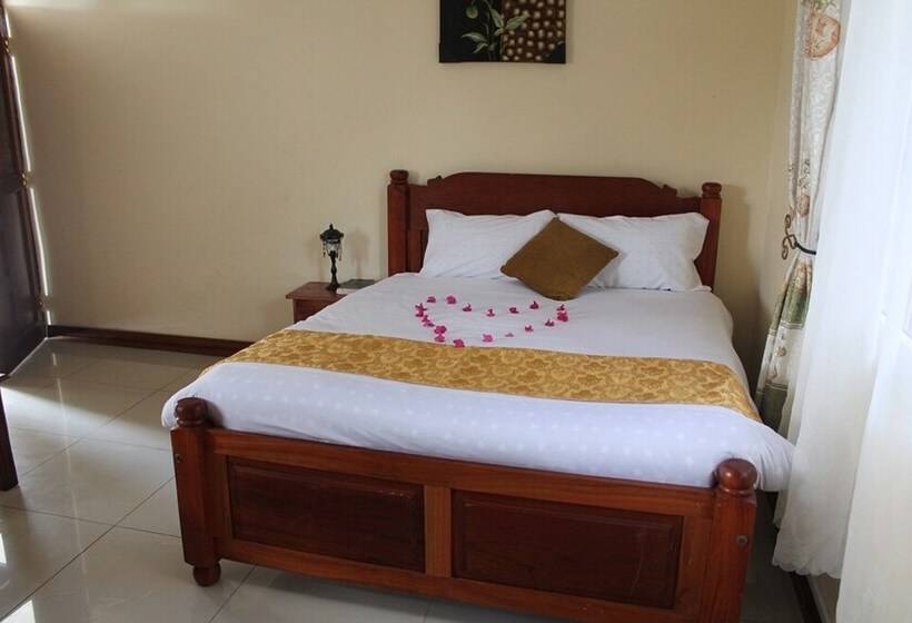 Oluwa Seun Beach Cottages