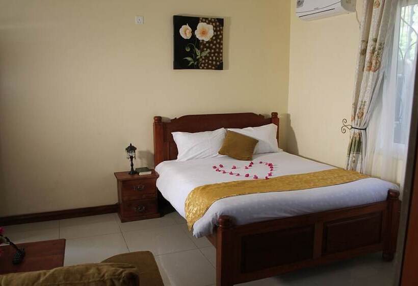 Oluwa Seun Beach Cottages