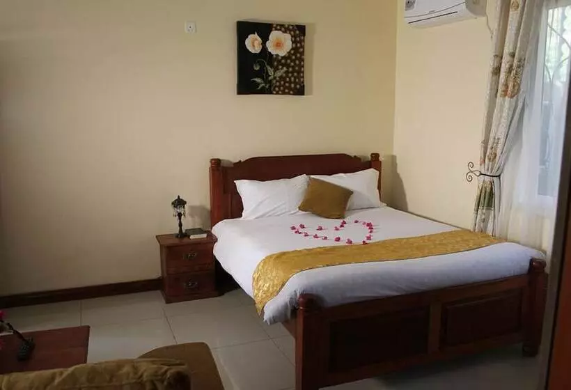 Oluwa Seun Beach Cottages