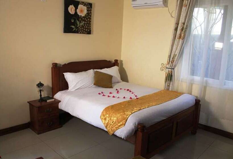 Oluwa Seun Beach Cottages