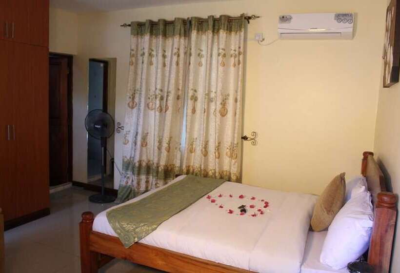 Oluwa Seun Beach Cottages