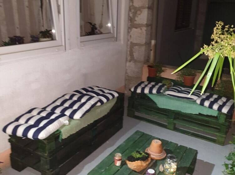 بنسيون Guest House Roki & Diva