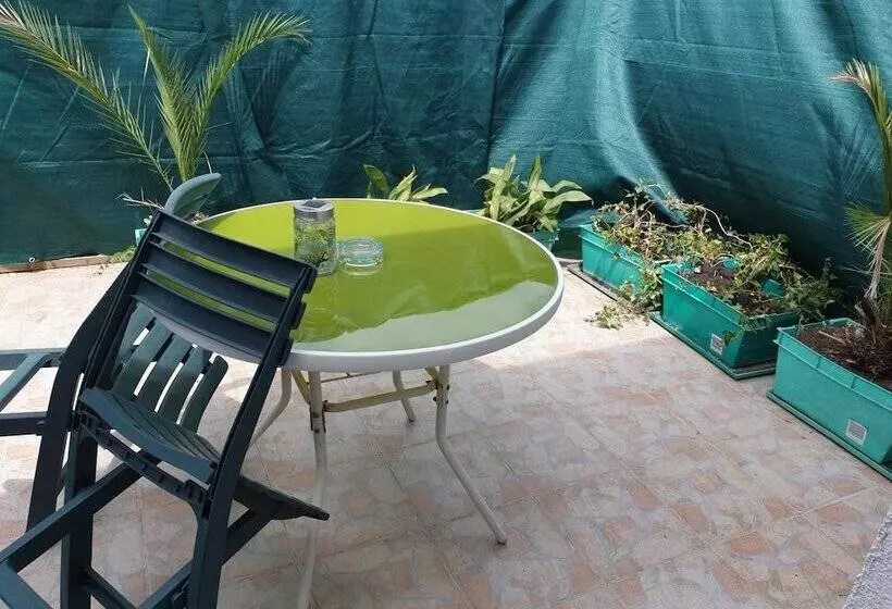 ペンション Guest House Roki & Diva