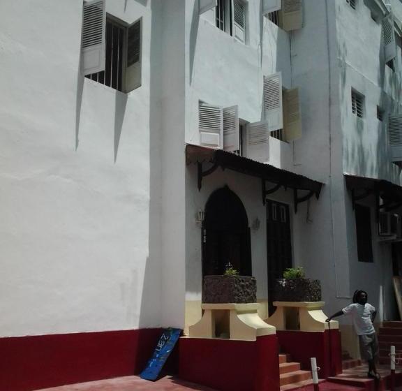 膳宿费 James' House