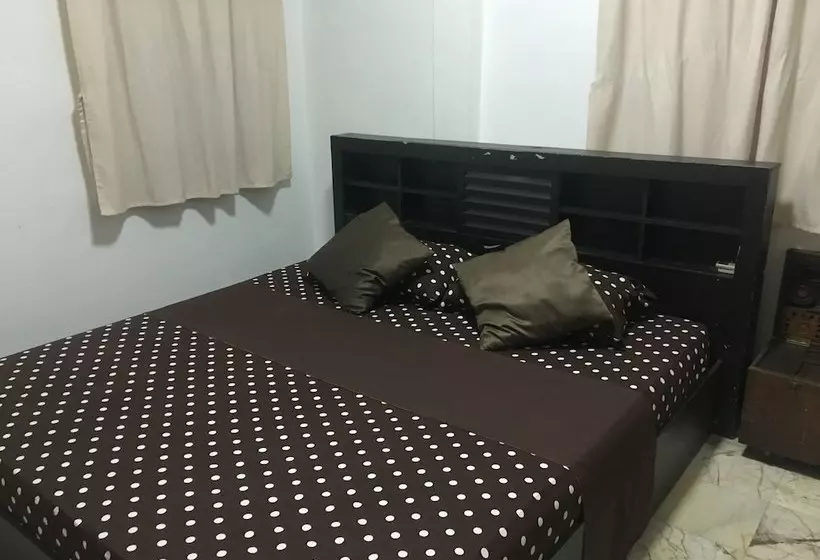 پانسیون Zra House