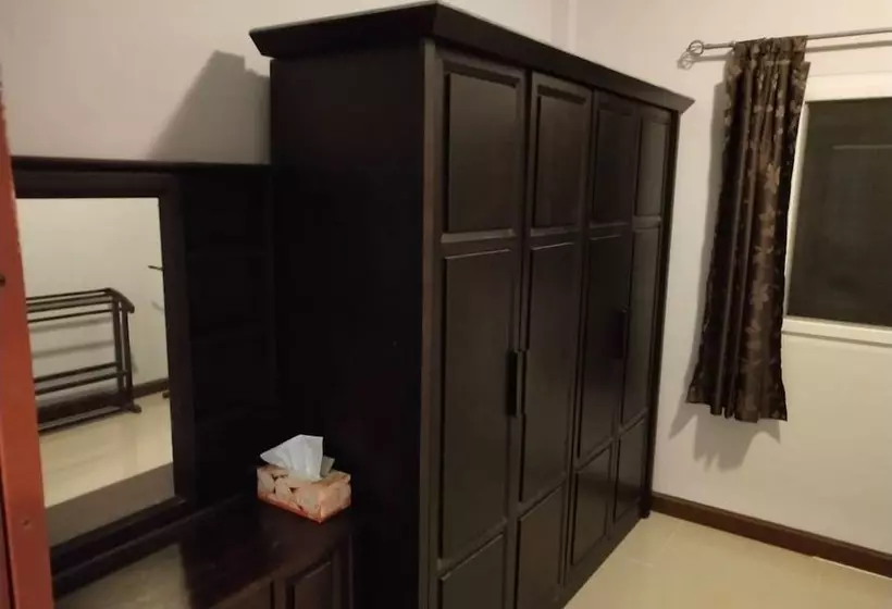 پانسیون Zra House