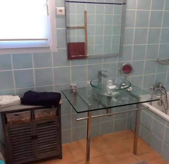 Aamiaismajoitus (B&B) Frederique Lavande Bleue